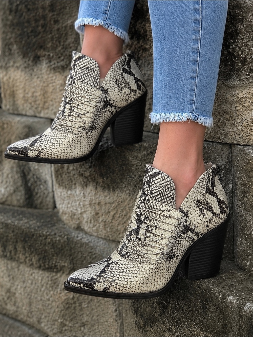 Vince Camuto Levana booties
